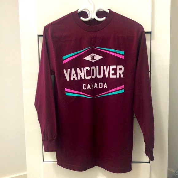 🇨🇦Brand new vancouver Sweatshirt - Picture 1 of 2